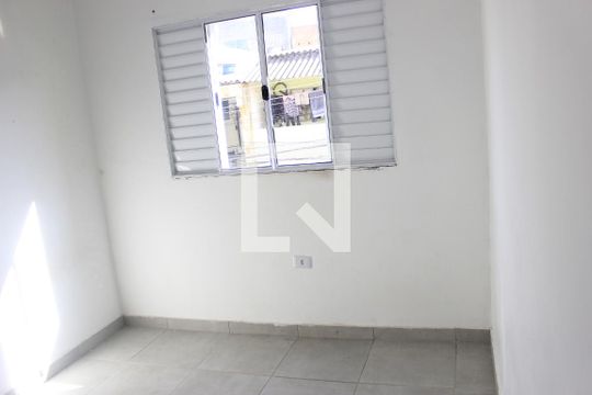 Quarto 1 de casa para alugar com 2 quartos, 60m² em Vila Rio de Janeiro, Guarulhos