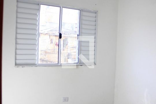 Quarto 1 de casa para alugar com 2 quartos, 60m² em Vila Rio de Janeiro, Guarulhos