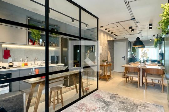 Sala de TV de apartamento à venda com 2 quartos, 70m² em Sumarezinho, São Paulo