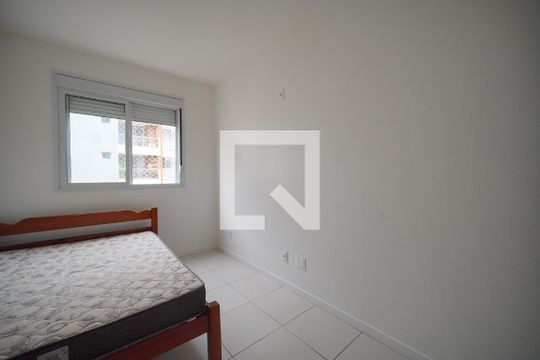 Quarto 2 de apartamento para alugar com 2 quartos, 65m² em Forquilhinhas, São José