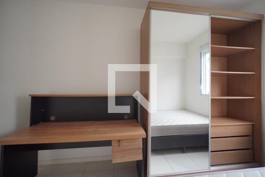 Quarto 1 de apartamento para alugar com 2 quartos, 65m² em Forquilhinhas, São José
