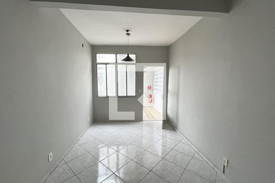 Sala de apartamento à venda com 1 quarto, 40m² em Engenho de Dentro, Rio de Janeiro
