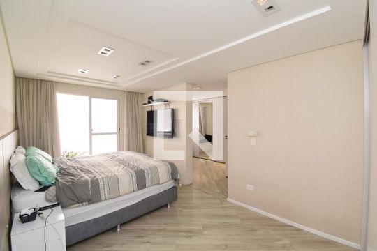 Suíte de casa de condomínio à venda com 3 quartos, 180m² em Jardim Social, Curitiba
