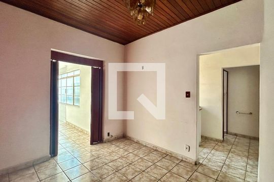 Quarto 1 de casa para alugar com 2 quartos, 90m² em Mooca, São Paulo