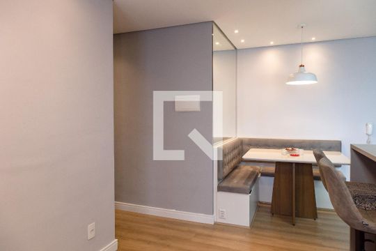 Sala de apartamento à venda com 2 quartos, 42m² em Vila Galvão, Guarulhos