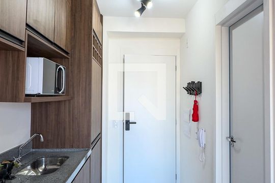 Studio de kitnet/studio à venda com 1 quarto, 24m² em Vila Cordeiro, São Paulo