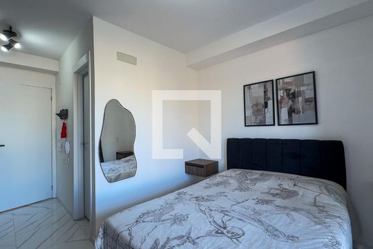 Studio de kitnet/studio à venda com 1 quarto, 24m² em Vila Cordeiro, São Paulo
