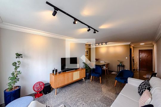 Sala de apartamento à venda com 3 quartos, 134m² em Vila Monumento, São Paulo