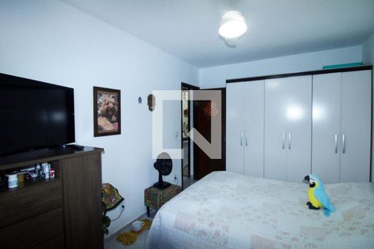 Quarto 1 de apartamento à venda com 3 quartos, 80m² em Cordovil, Rio de Janeiro