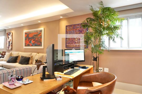 Sala  de apartamento à venda com 3 quartos, 151m² em Lourdes, Belo Horizonte