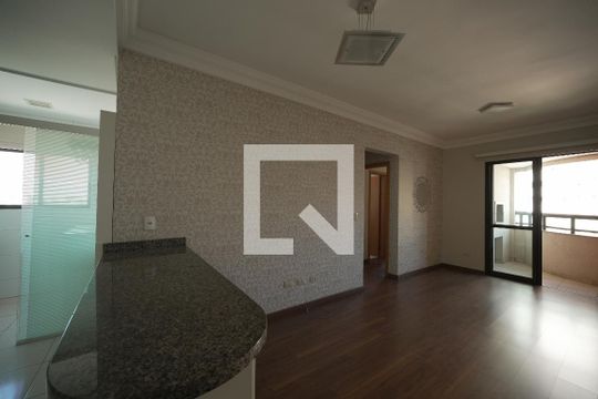 Sala de apartamento para alugar com 2 quartos, 68m² em Cristo Rei, Curitiba