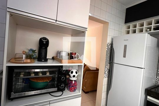Cozinha de apartamento à venda com 2 quartos, 55m² em Vera Cruz, Belo Horizonte