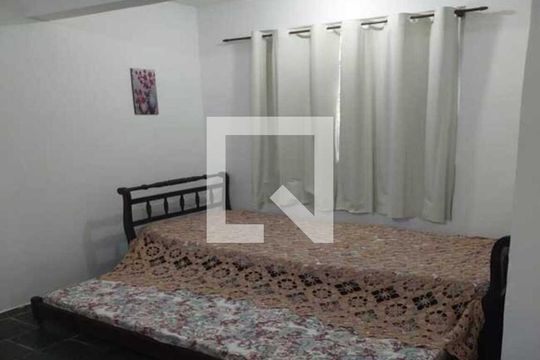 Casa de Condomínio para alugar com 2 quartos, 58m² em Peró, Cabo Frio