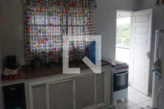 Casa de Condomínio para alugar com 2 quartos, 58m² em Peró, Cabo Frio