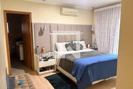 Quarto de casa de condomínio à venda com 3 quartos, 420m² em Jardim Peri, São Paulo