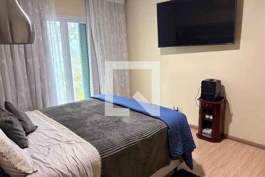 Quarto de casa de condomínio à venda com 3 quartos, 420m² em Jardim Peri, São Paulo
