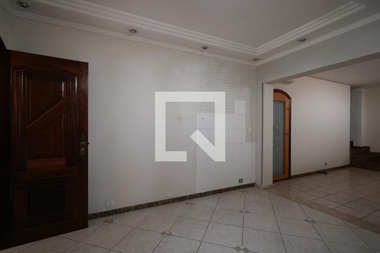 Casa para alugar com 4 quartos, 380m² em Vila Eldizia, Santo André