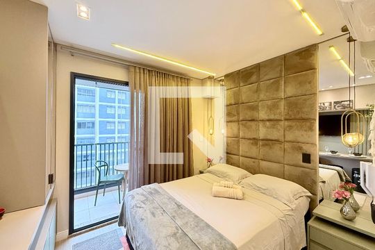 Quarto de kitnet/studio à venda com 1 quarto, 22m² em Jardim das Acacias, São Paulo