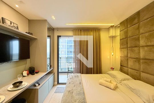 Quarto de kitnet/studio à venda com 1 quarto, 22m² em Jardim das Acacias, São Paulo