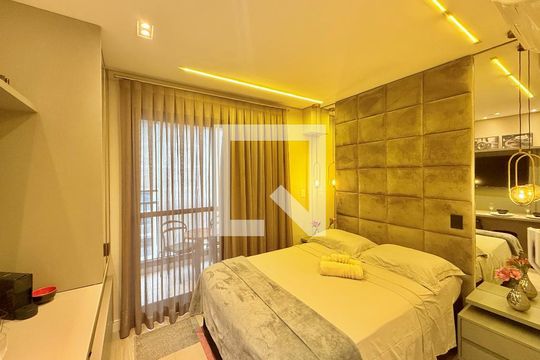 Quarto de kitnet/studio à venda com 1 quarto, 22m² em Jardim das Acacias, São Paulo