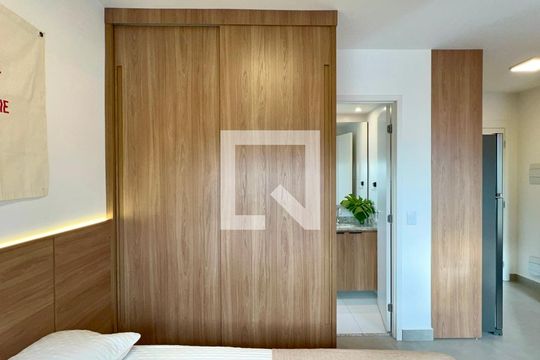 Quarto de kitnet/studio para alugar com 1 quarto, 28m² em Pinheiros, São Paulo