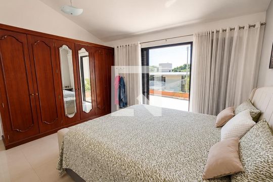 Quarto 2 de casa para alugar com 3 quartos, 200m² em Pedra Branca, Palhoça