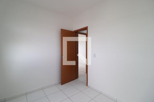 Quarto 1 de apartamento para alugar com 2 quartos, 51m² em Laranjeiras, Uberlândia