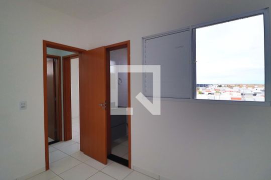 Quarto 2 - Suíte de apartamento para alugar com 2 quartos, 51m² em Laranjeiras, Uberlândia