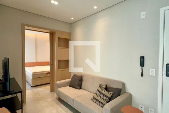 Sala de kitnet/studio para alugar com 1 quarto, 33m² em Pinheiros, São Paulo