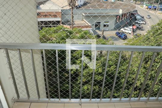 Apartamento para alugar com 3 quartos, 68m² em Granja Viana Ii, Cotia