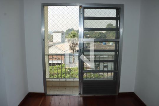 Apartamento para alugar com 3 quartos, 68m² em Granja Viana Ii, Cotia