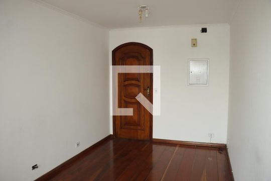 Apartamento para alugar com 3 quartos, 68m² em Granja Viana Ii, Cotia