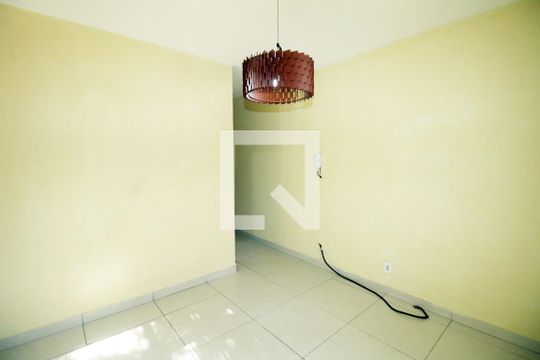 Sala de apartamento à venda com 2 quartos, 50m² em Irajá, Rio de Janeiro