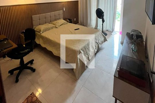 Quarto de casa à venda com 2 quartos, 100m² em Campo Grande, Rio de Janeiro