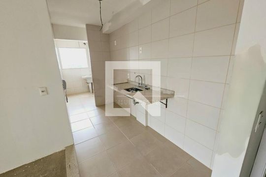 Apartamento à venda com 2 quartos, 86m² em Vila Emir, São Paulo