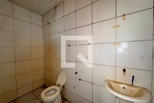 Banheiro de casa à venda com 1 quarto, 60m² em Vargem Grande, Rio de Janeiro