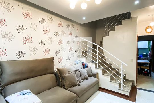 Sala  de casa de condomínio à venda com 2 quartos, 74m² em Jardim Popular, São Paulo