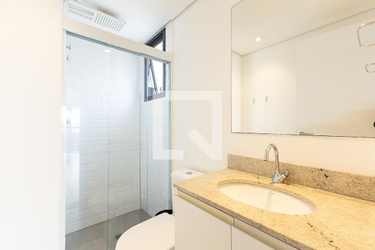 Banheiro de kitnet/studio para alugar com 1 quarto, 30m² em Vila Olímpia, São Paulo