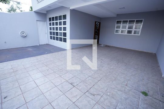 Casa à venda com 4 quartos, 193m² em Jardim América, Goiânia