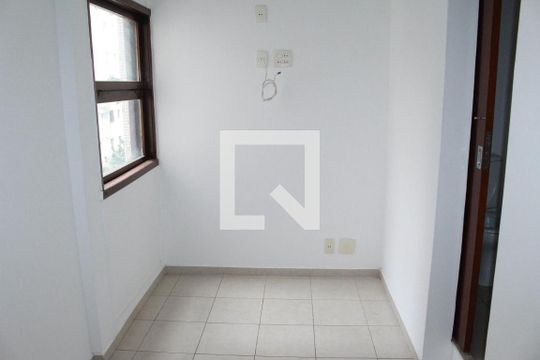 Apartamento para alugar com 3 quartos, 220m² em Higienópolis, São Paulo