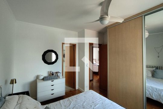 Suíte  de apartamento à venda com 4 quartos, 100m² em Vila Gumercindo, São Paulo