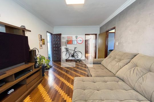 Sala de casa à venda com 4 quartos, 250m² em Vila Nova Alba, São Paulo