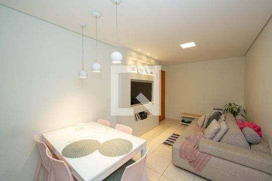 Apartamento à venda com 2 quartos, 80m² em Cinquentenario, Belo Horizonte