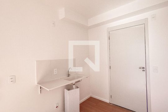 Sala/cozinha de kitnet/studio à venda com 1 quarto, 17m² em Jardim Danfer, São Paulo