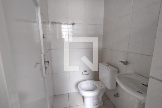 Banheiro 1 de apartamento à venda com 2 quartos, 64m² em Centro, São Leopoldo