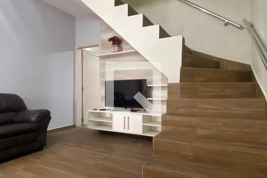 Sala de casa à venda com 2 quartos, 145m² em Centro, Osasco