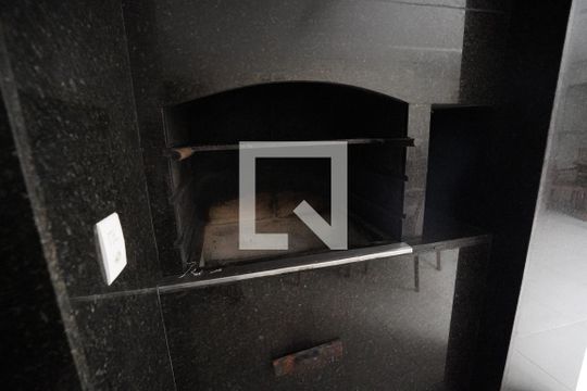 Apartamento para alugar com 3 quartos, 80m² em Jardim Goiás, Goiânia