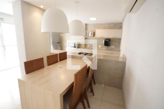 Apartamento para alugar com 3 quartos, 80m² em Jardim Goiás, Goiânia