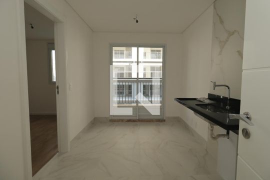 Sala/Cozinha de apartamento à venda com 1 quarto, 24m² em Cursino, São Paulo