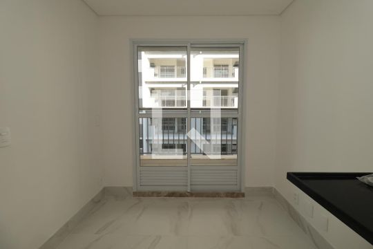 Sala/Cozinha de apartamento à venda com 1 quarto, 24m² em Cursino, São Paulo